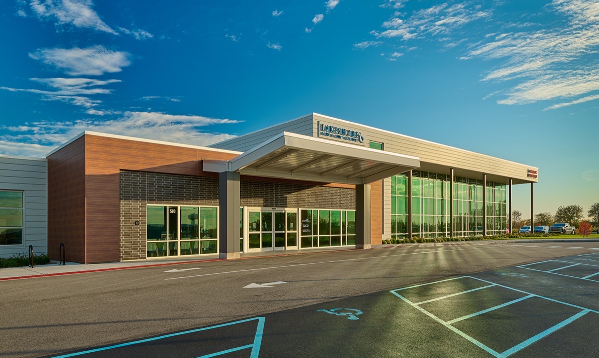 Lakeshore Bone & Joint Institute, Crown Point — main entrance